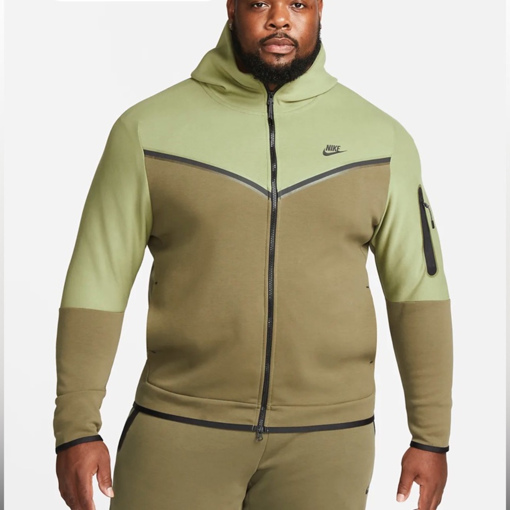 NWT Nike Sportswear Tech Fleece 2-piece Hoodie/Pants - Alligator/medium olive/bl